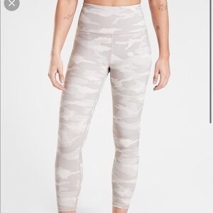 Camo Athleta leggings size XS
